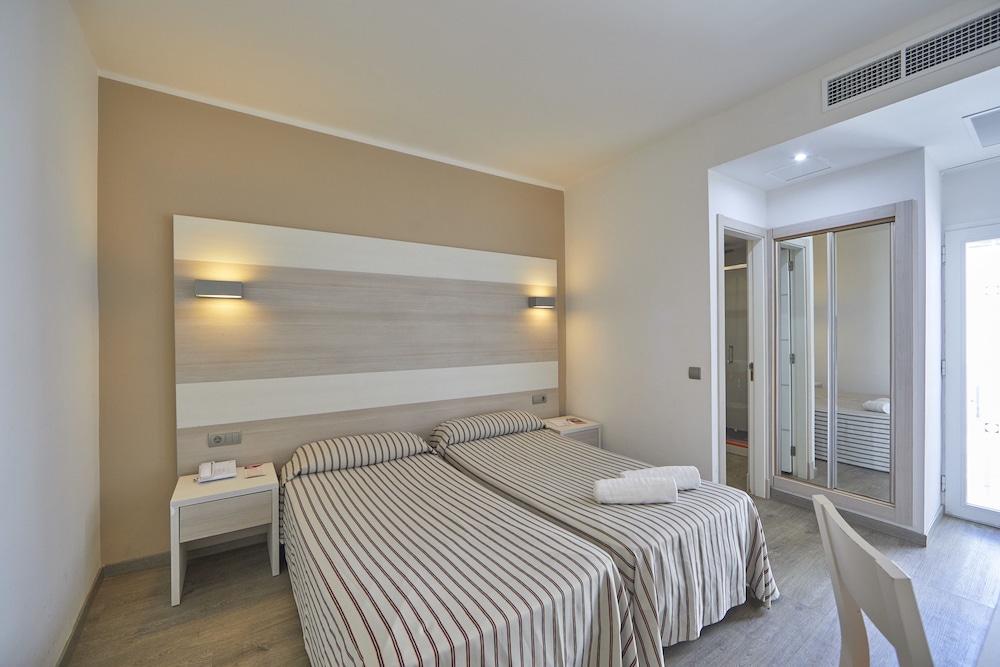Mll Palma Bay Club Resort 4/37