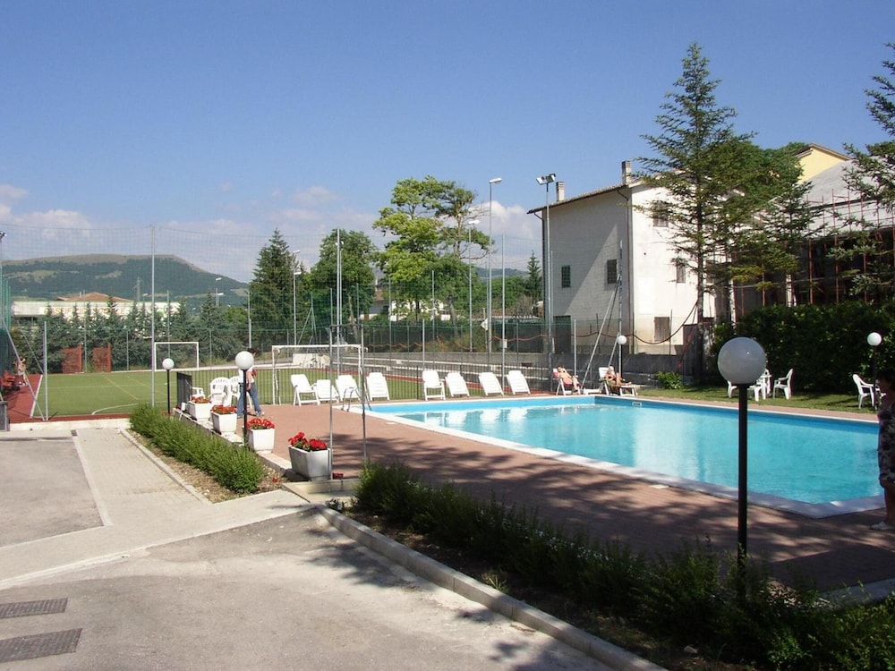 Lieta Sosta 9/33
