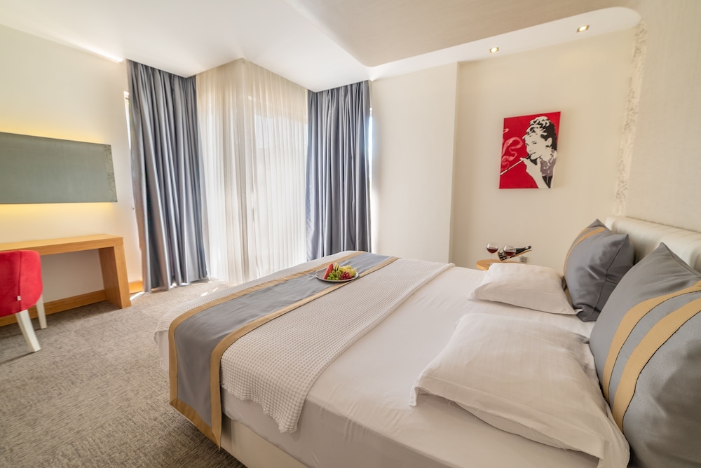 ATIK HOTEL 21/73