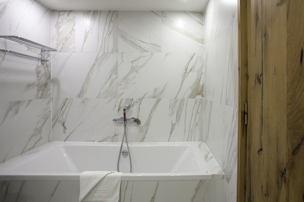 Shota Rustaveli Boutique hotel 66/68
