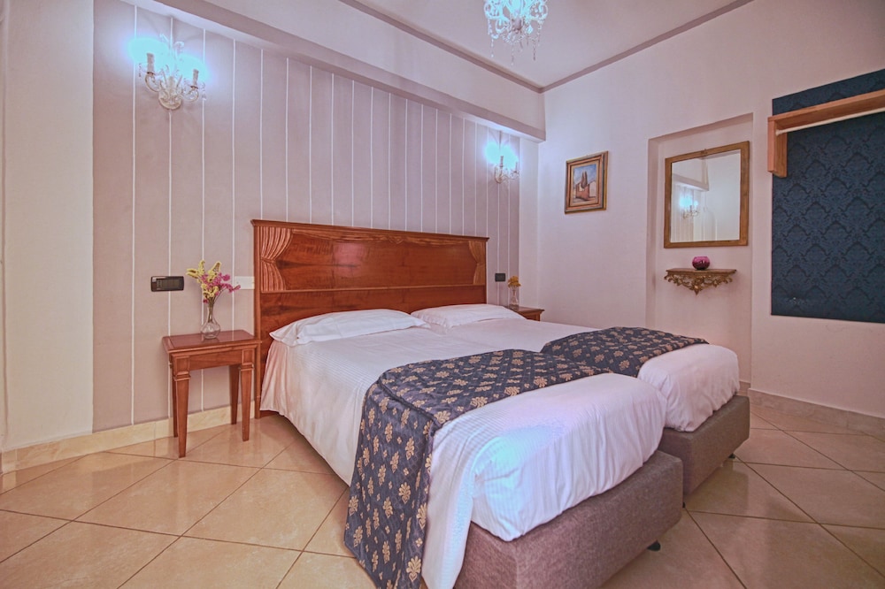 Hotel Veneto 11/60