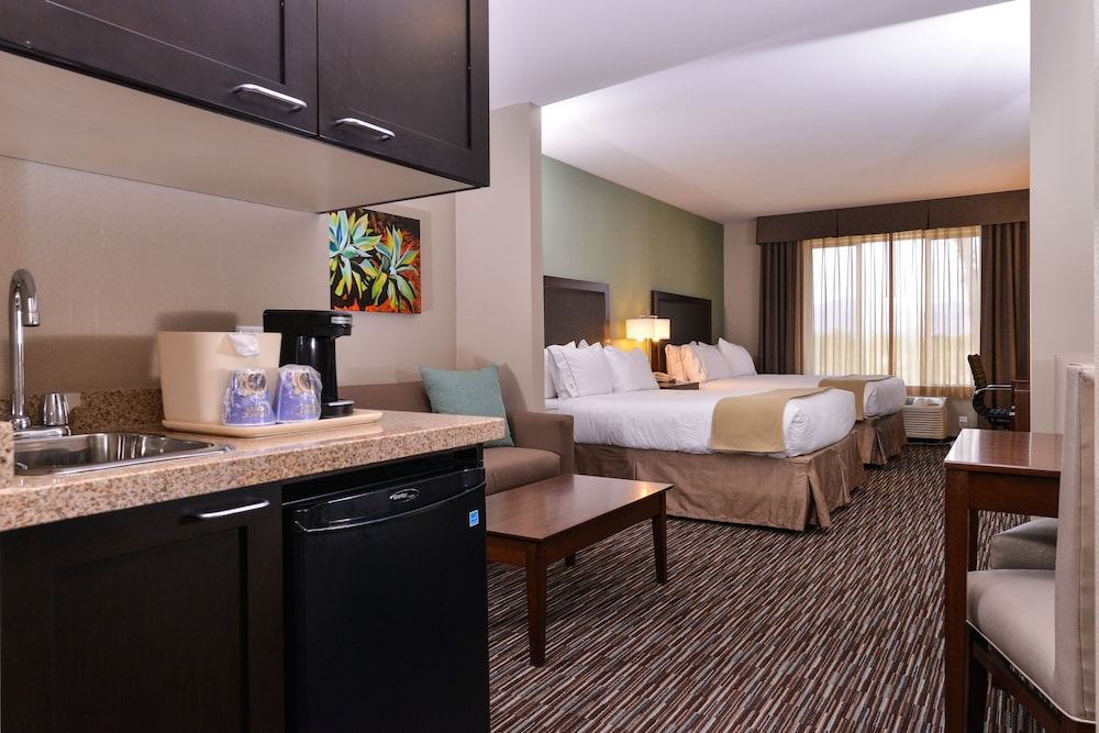 Holiday Inn Express Hotel & Suites Indio - Coachella Valley 37/78