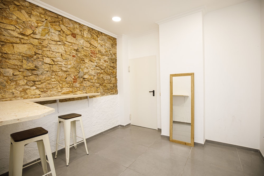 Hostal Mas 24/42