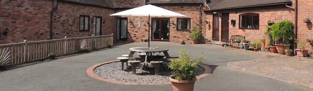 The Manor Coach House 22/23