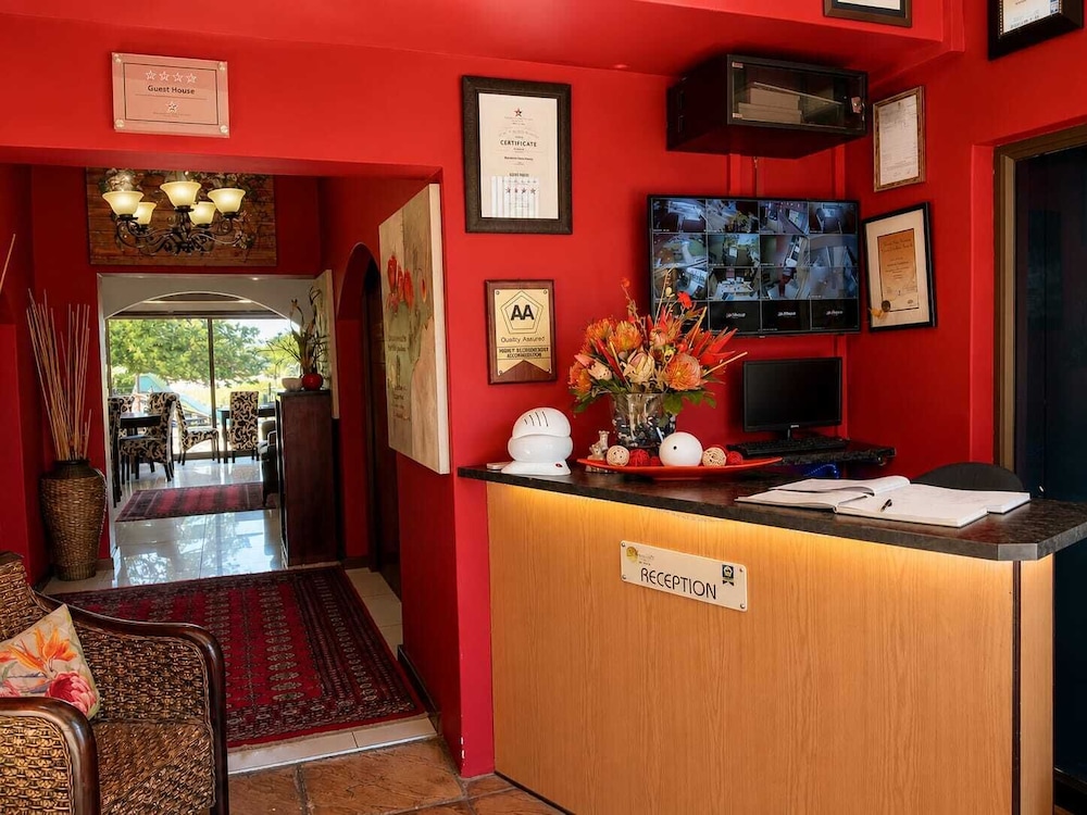 Moon River Guest House 2/50