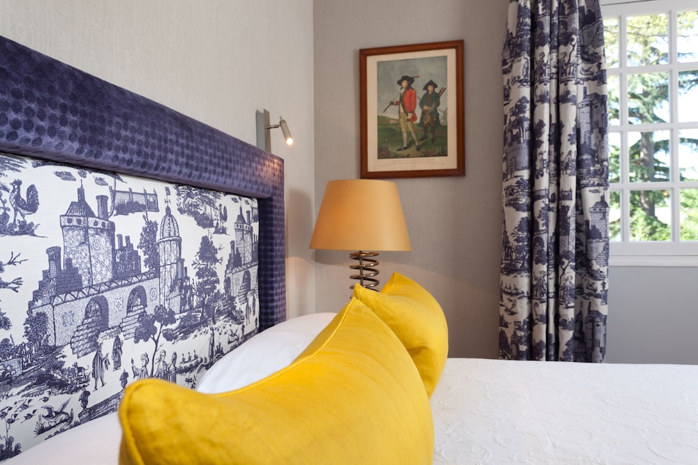 Relais And Chateaux Cazaudehore 44/79