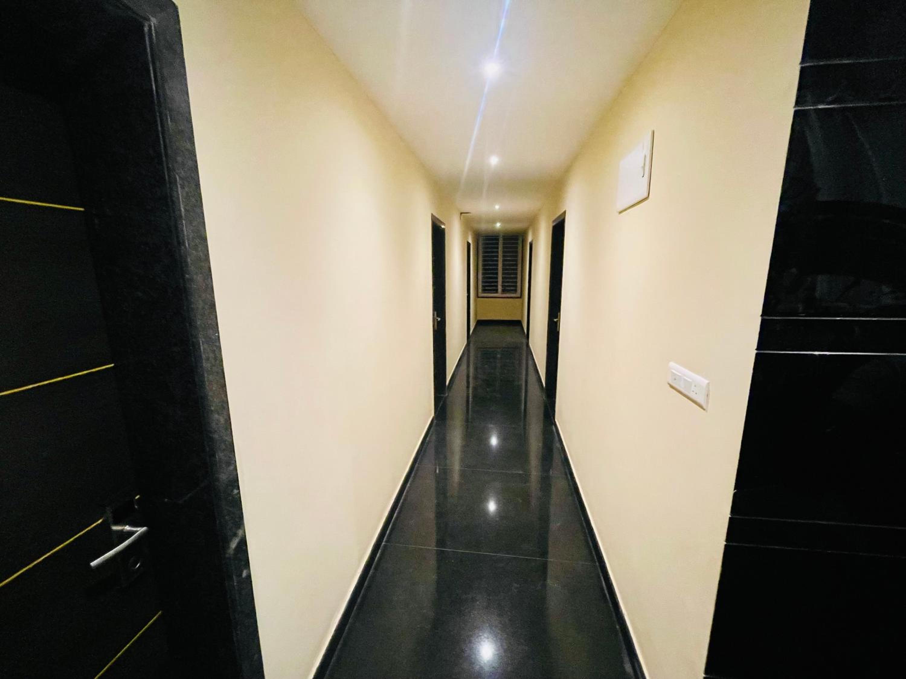 Deccan Suites, Tirupati 14/23