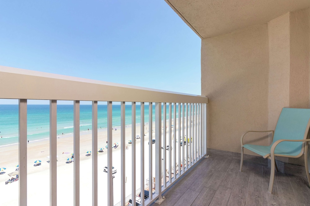 Hampton Inn Daytona Beach Shores 31/45