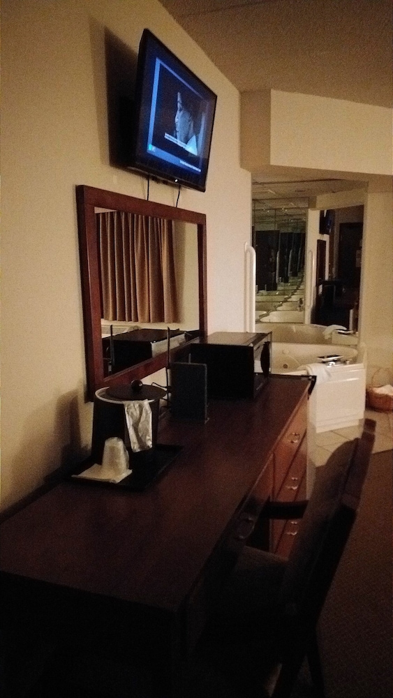 GrandStay Hotel & Suites - Madelia 19/58