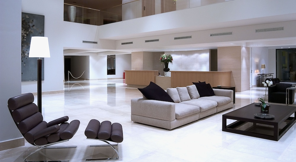 Plaza Resort Hotel 54/74