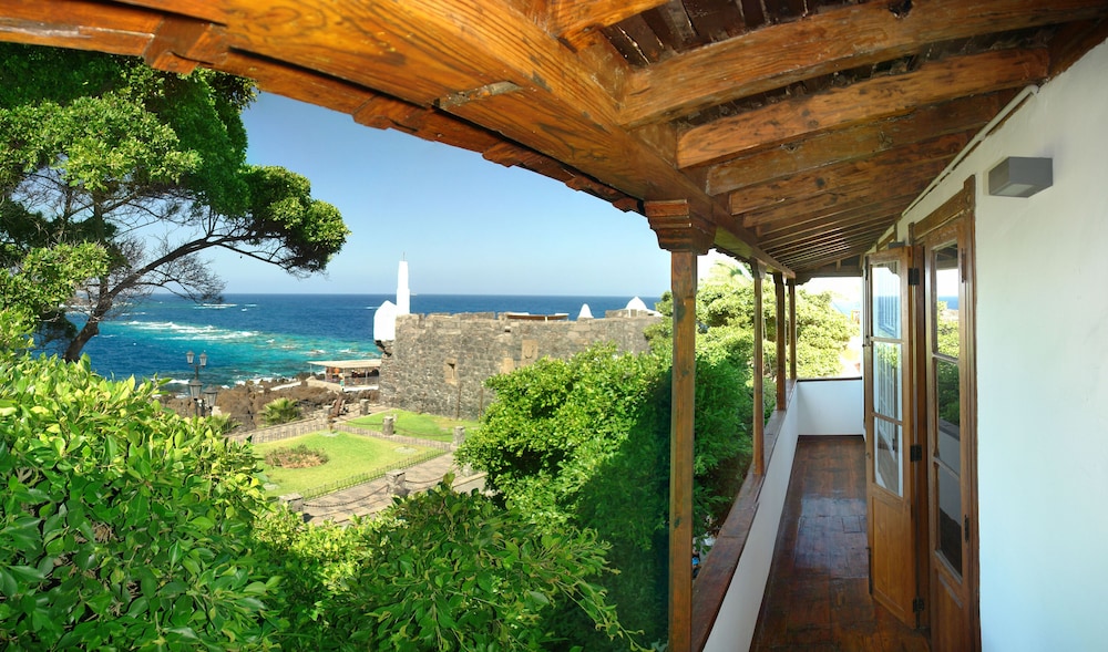 ISLA BAJA SUITES 66/72
