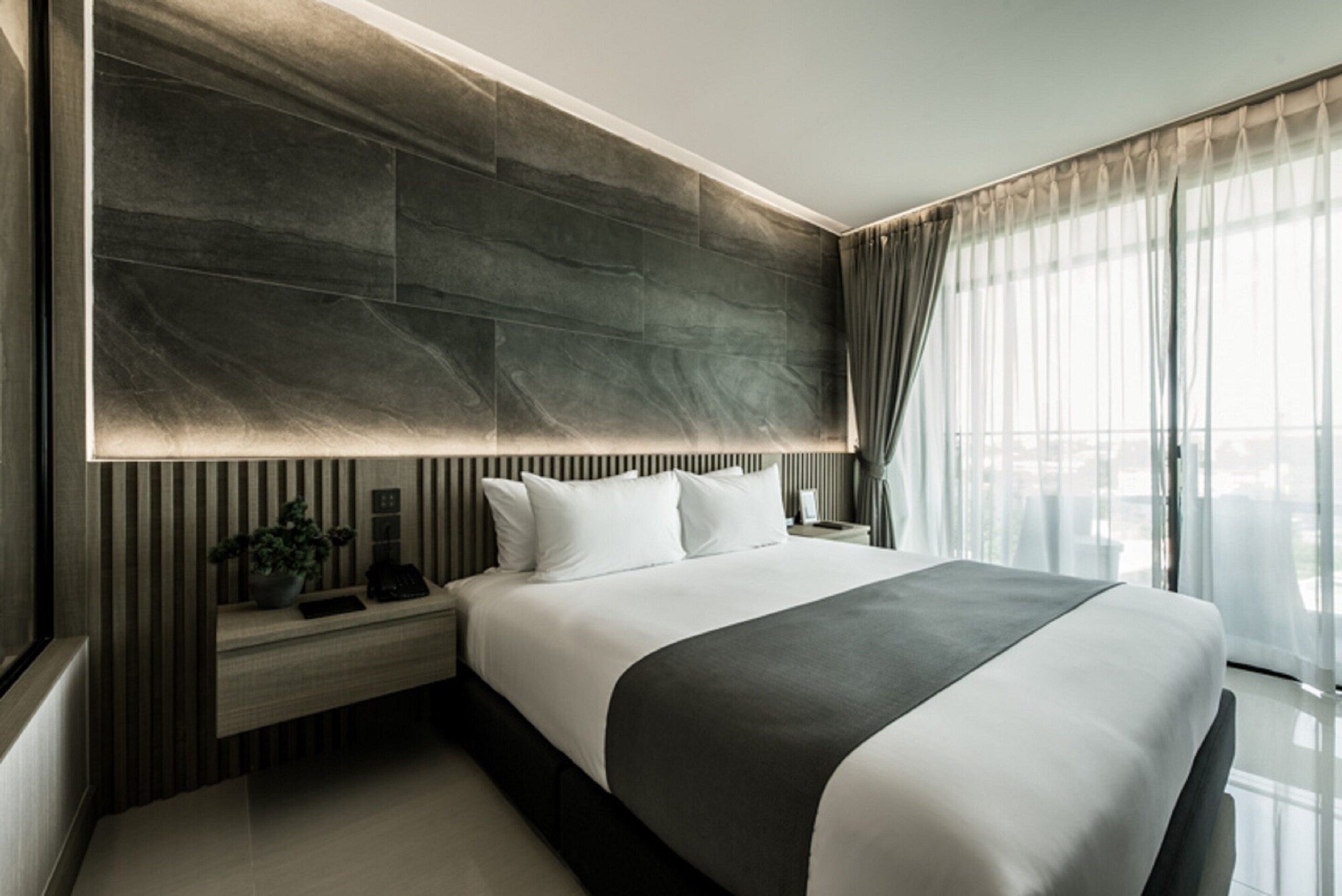 Zen One Bedroom Suite
