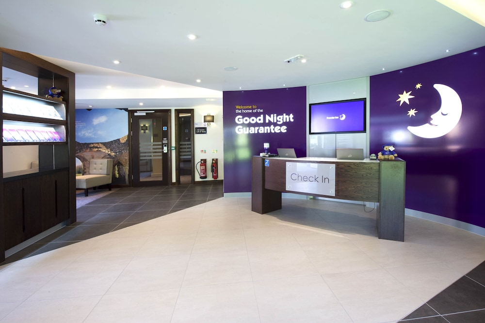 Premier Inn Farnham 6/46