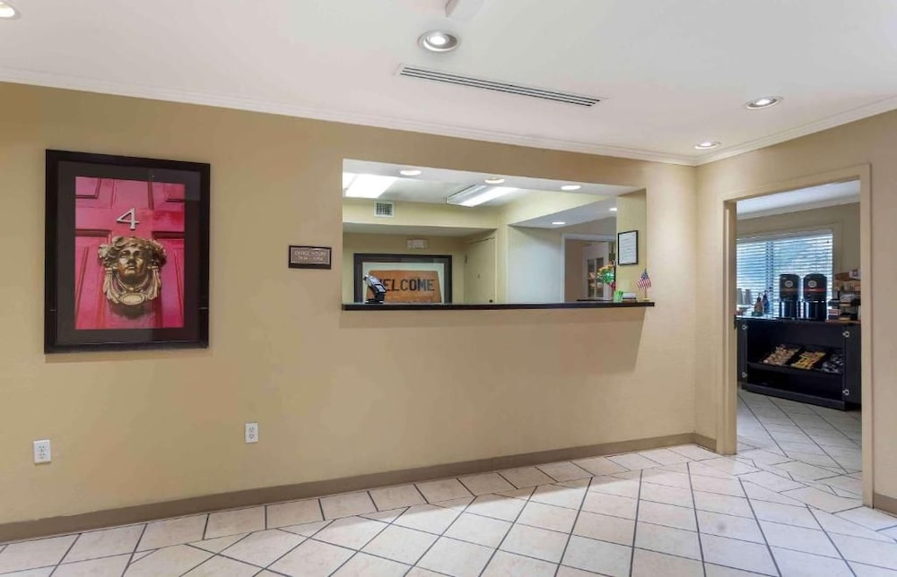 Lobby at Studio 6 Extended Stay Memphis Airport TN, MEMPHIS - TN