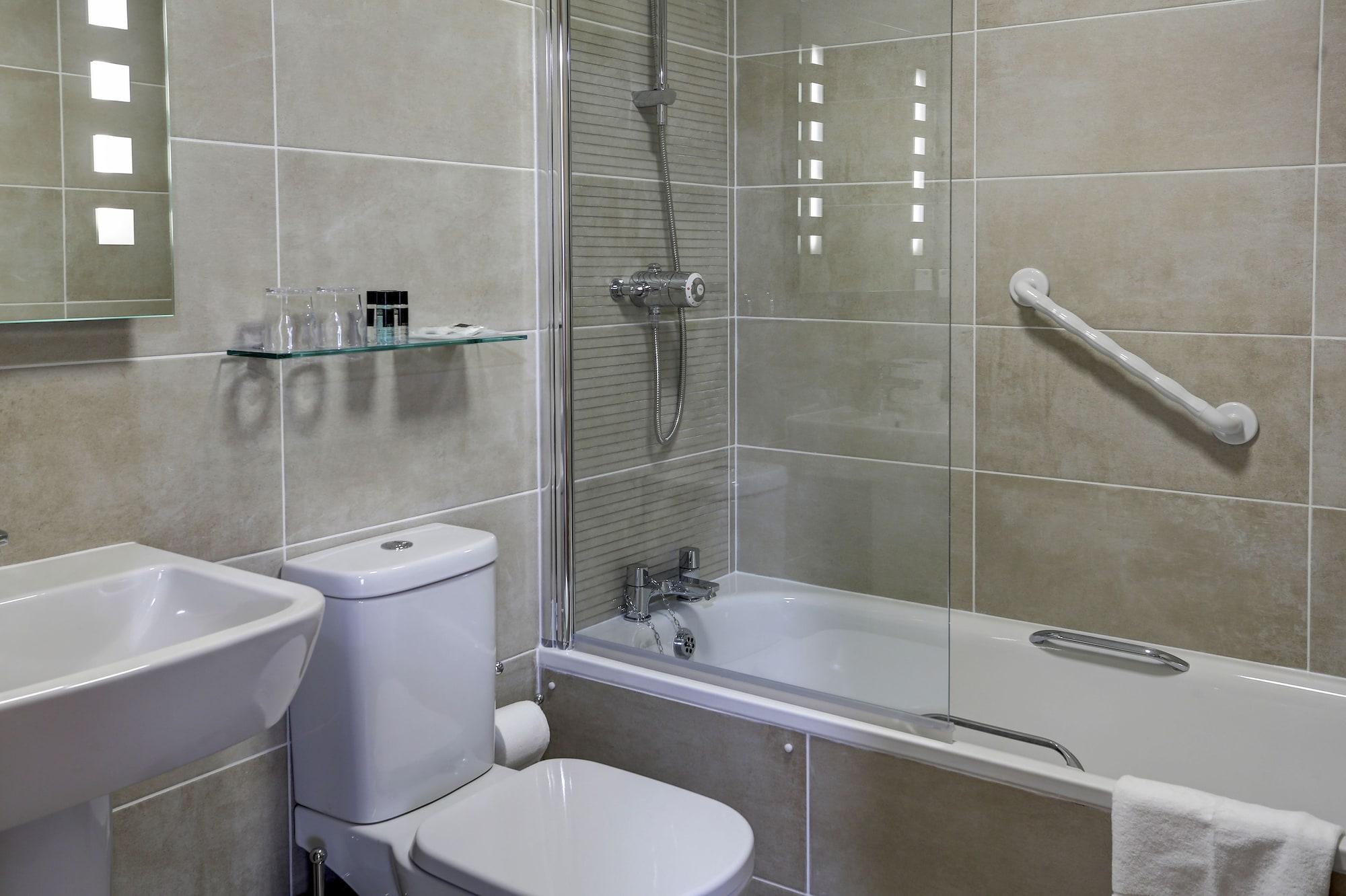 Family, Multiple Beds, Sea View، Best Western Princes Marine Hotel 4/5
