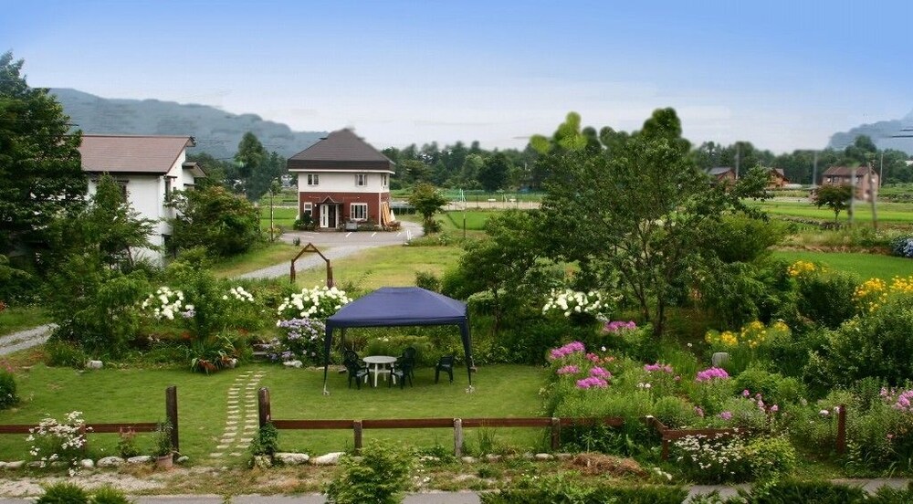 Country Inn Kashiwabara 31/33