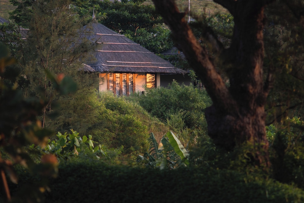 Crown Retreat Quy Nhon 6/88