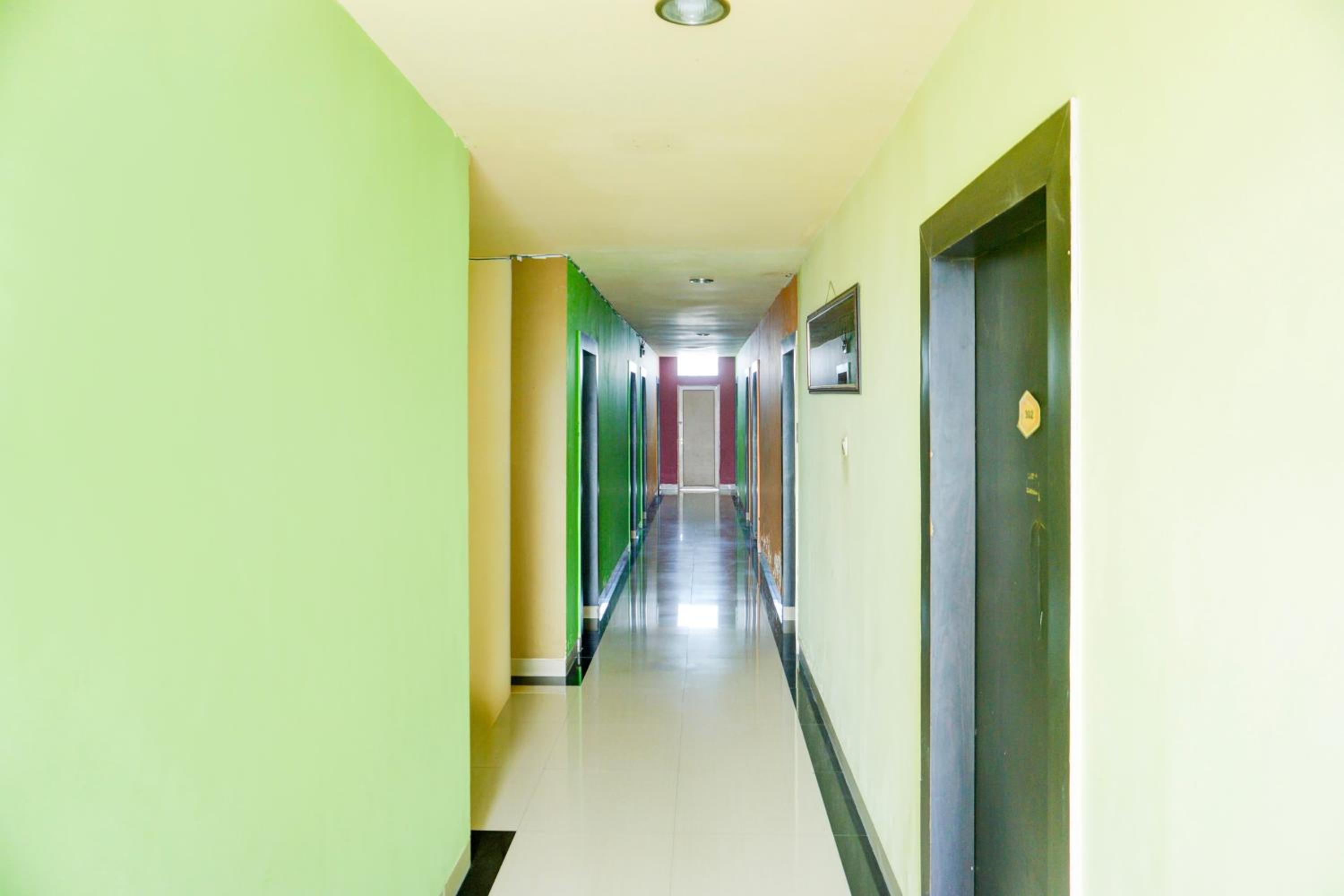 OYO 2255 Hotel Aifih 26/39