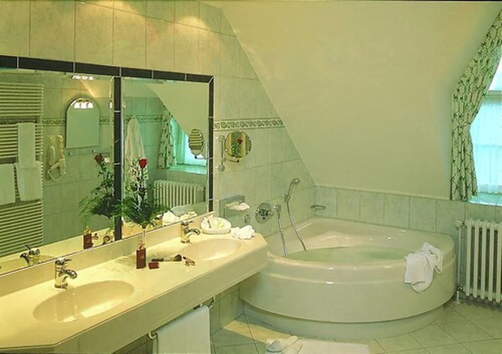 Geniesser Hotel Altes Gymnasium 47/50