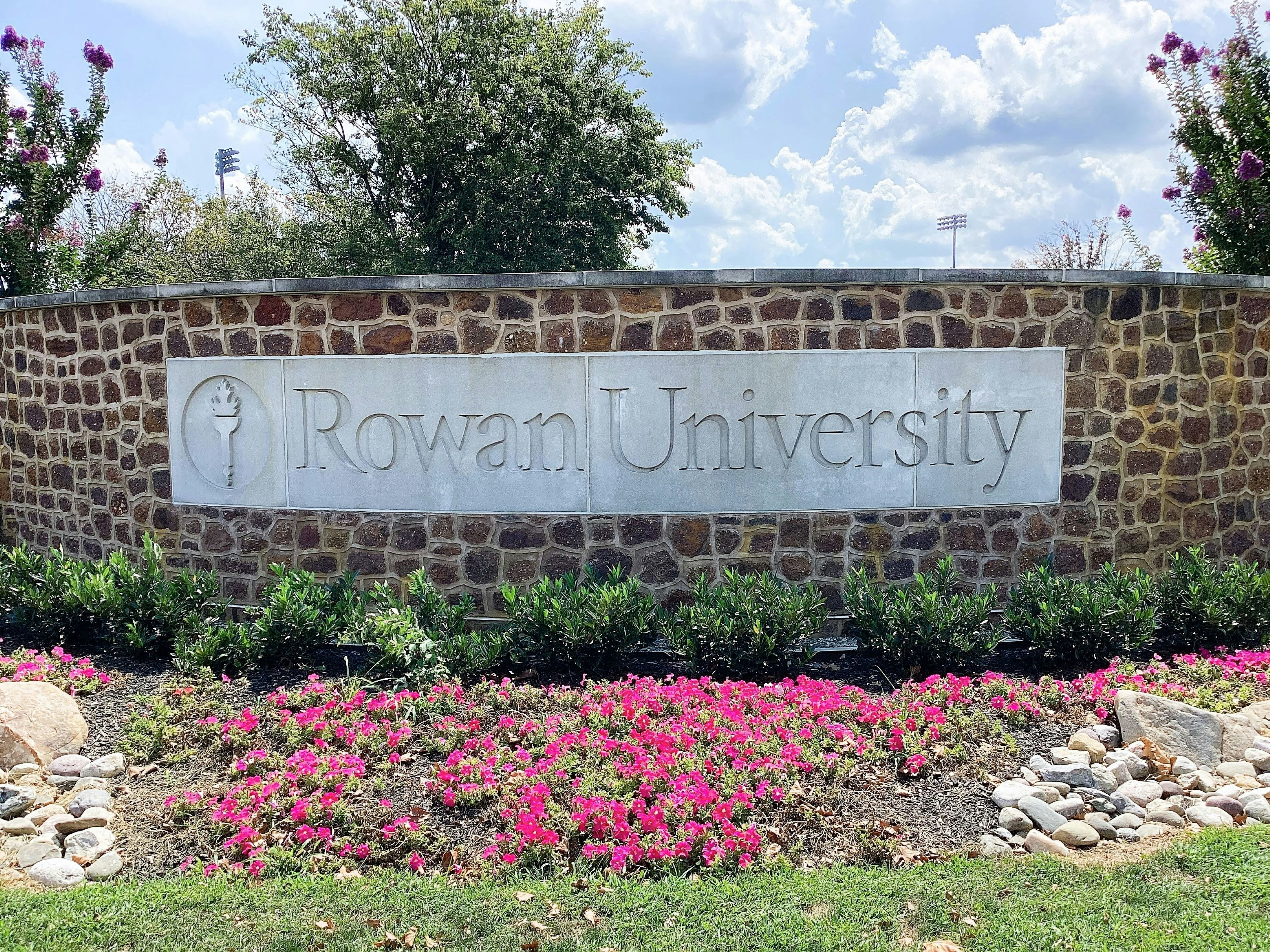 Holiday Inn Express and Suites Williamstown - Glassboro, an IHG Hotel (ex. Best Western Monroe Inn) 7/62