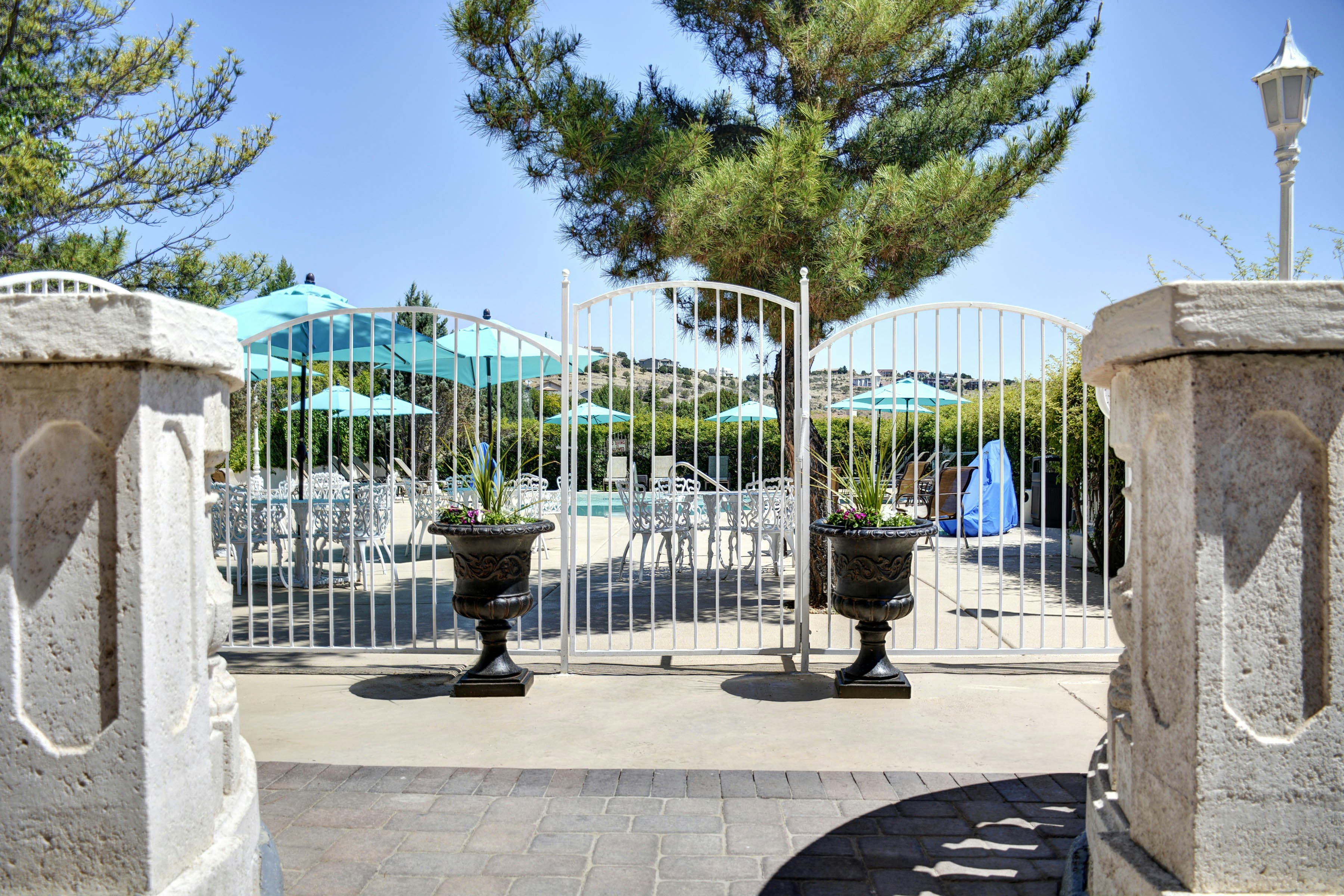 Forest Villas Hotel - Prescott 28/29