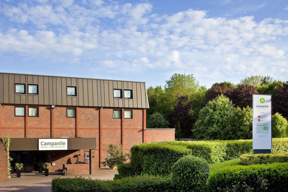 CAMPANILE SWINDON 3/52