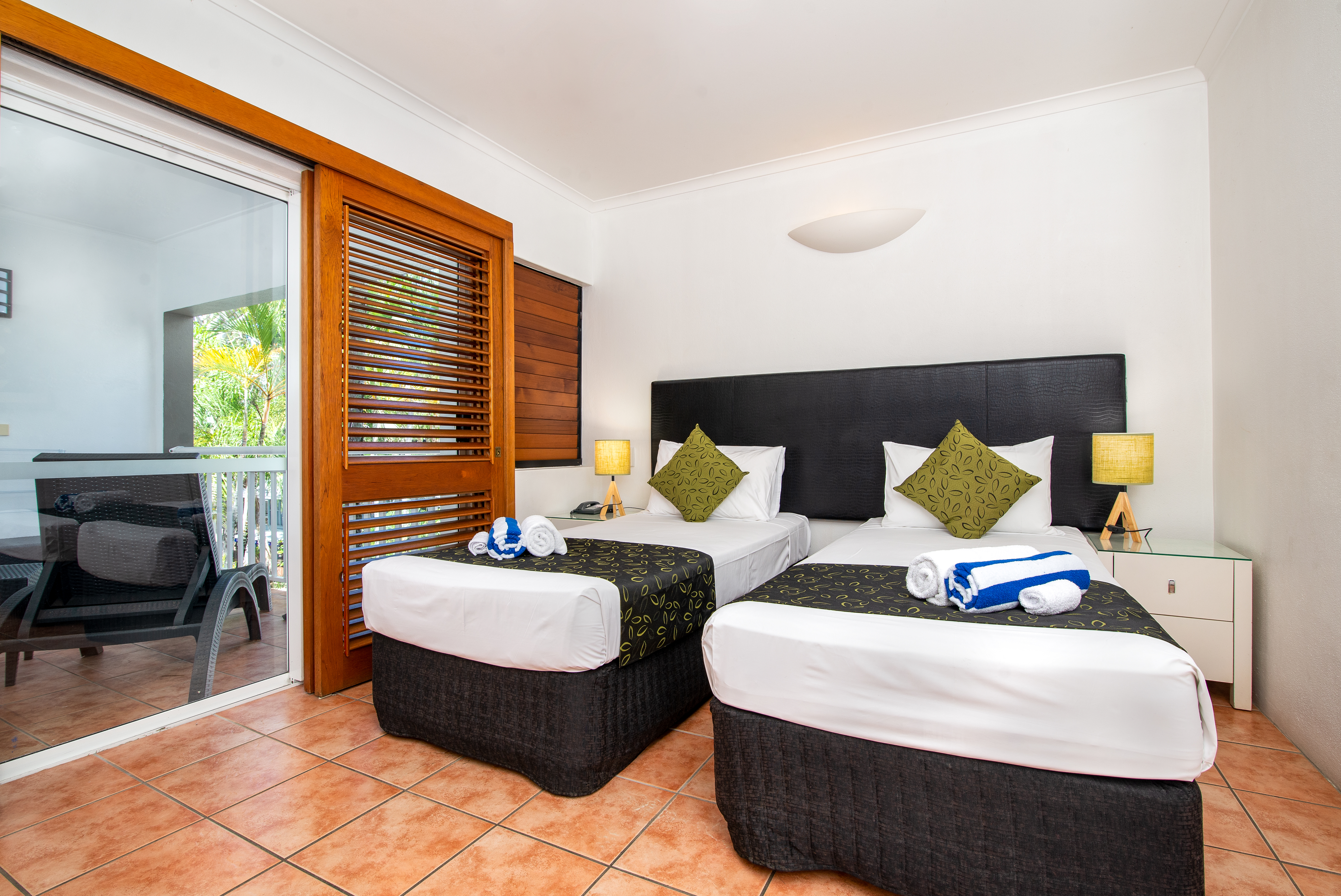 2 Bedrooms, Suite