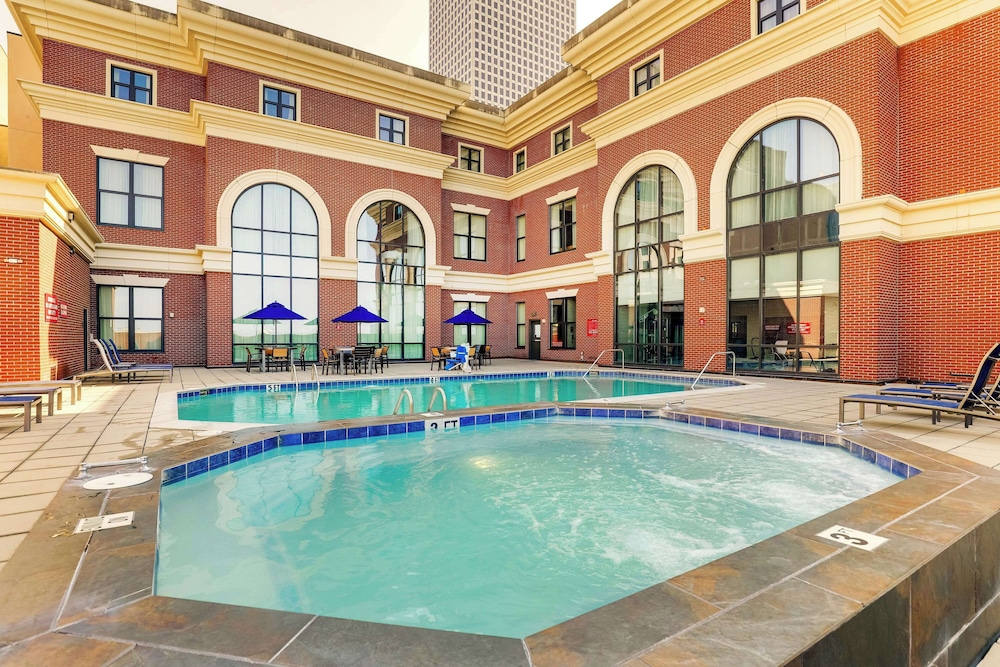 Drury Plaza Hotel New Orleans 46/50