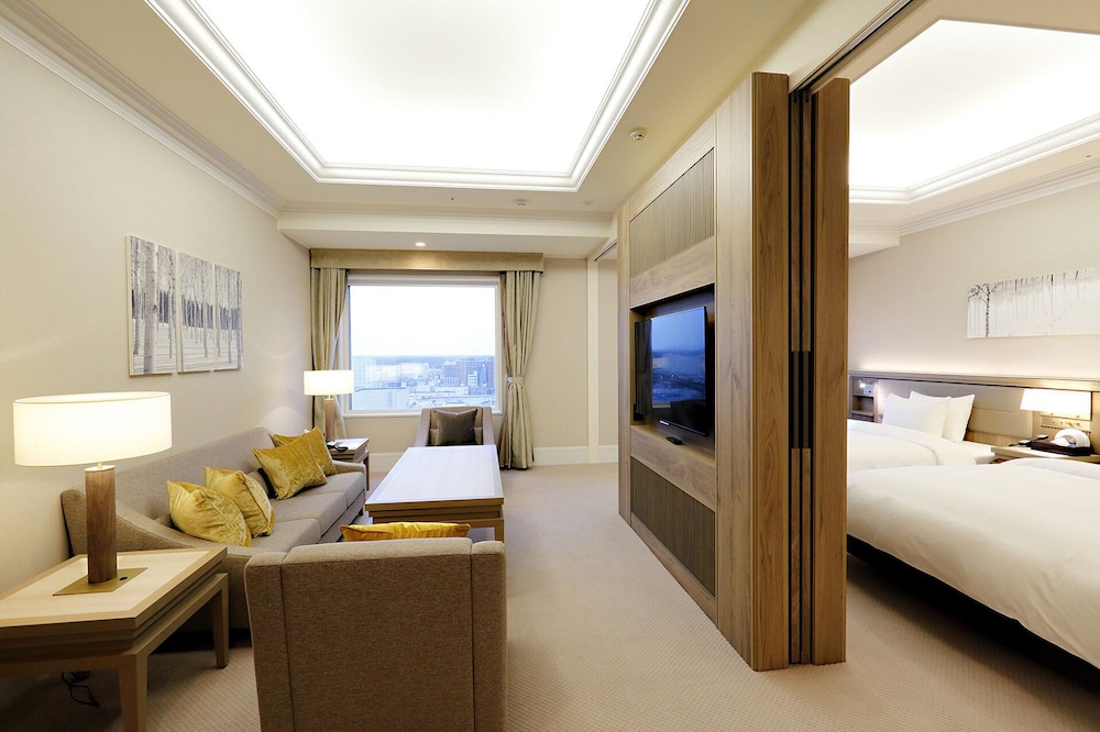 Ana Crowne Plaza Chitose 56/78