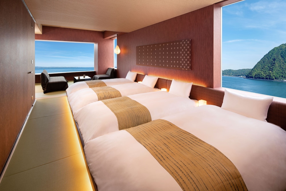 Japanese, 4 Beds