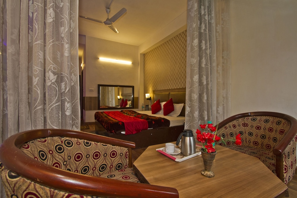 Hotel Sitara International 21/38