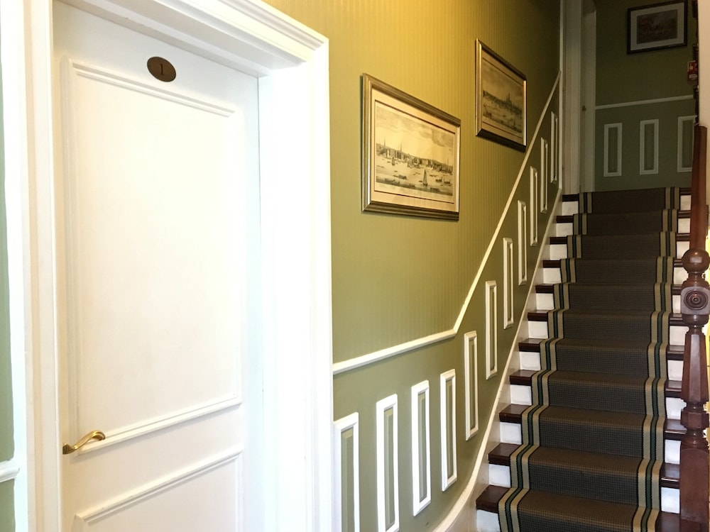 Balham Lodge Guest House 10/29