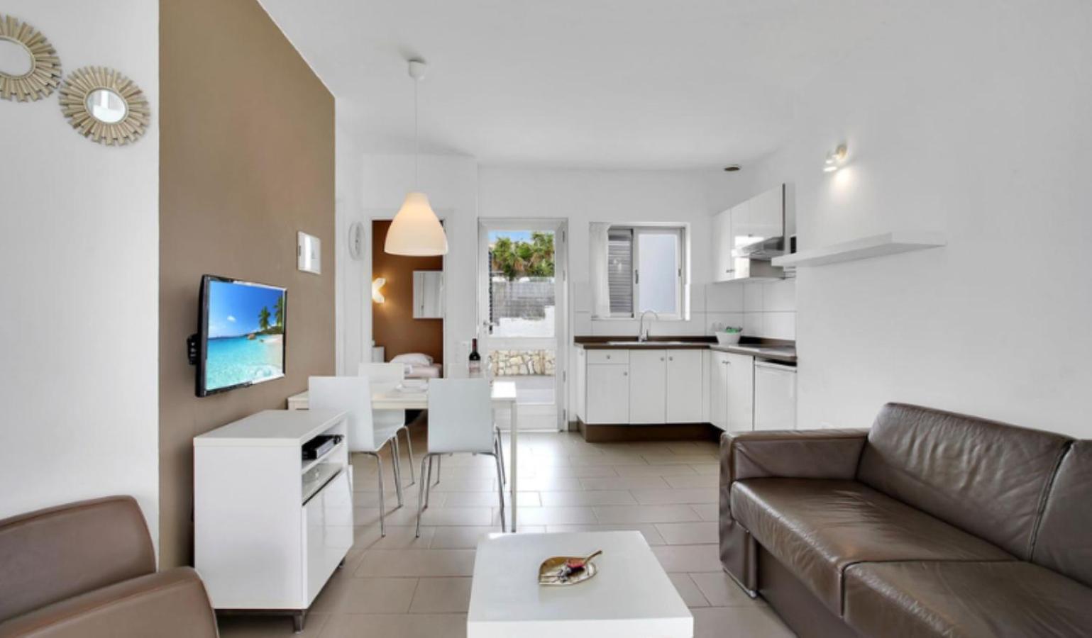 Apartamentos LIVVO Mar Azul 11/27