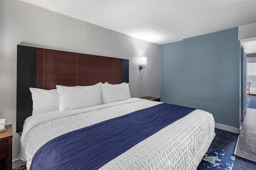 Coastal Hotel and Suites Virginia Beach - Oceanfront 15/29