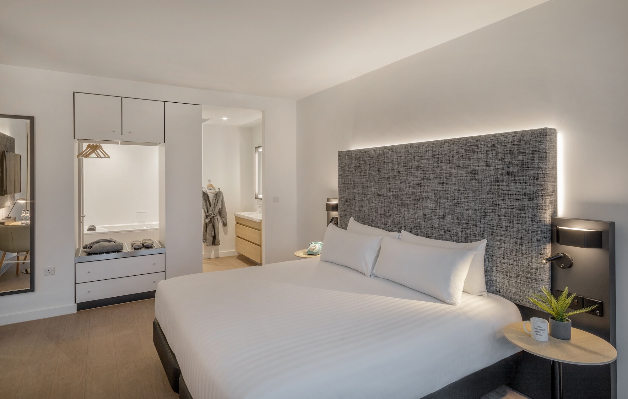 Town House، INNSIDE Newcastle 4/6