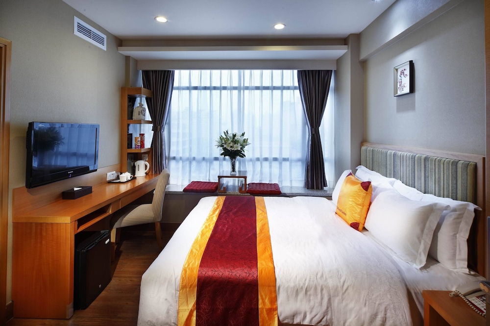 Royal Garden Hotel 16/39