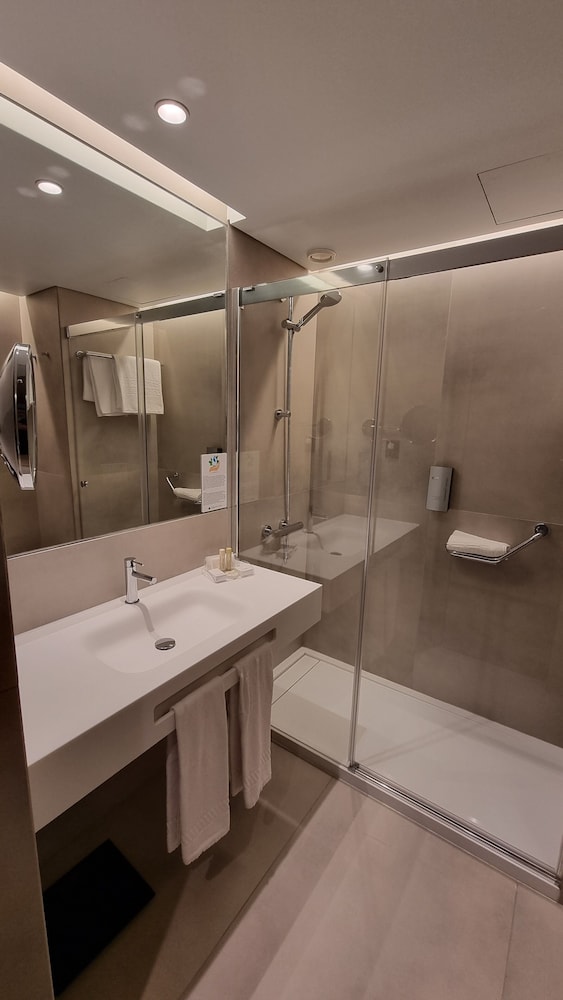 Hotel Principe Avila 49/50