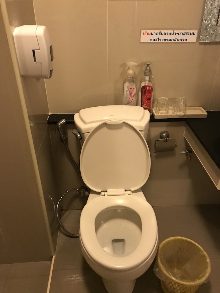 Ton Thong Resort Hotel 39/40