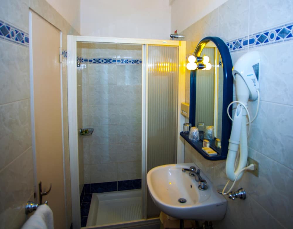 Hotel delle Rose 72/72