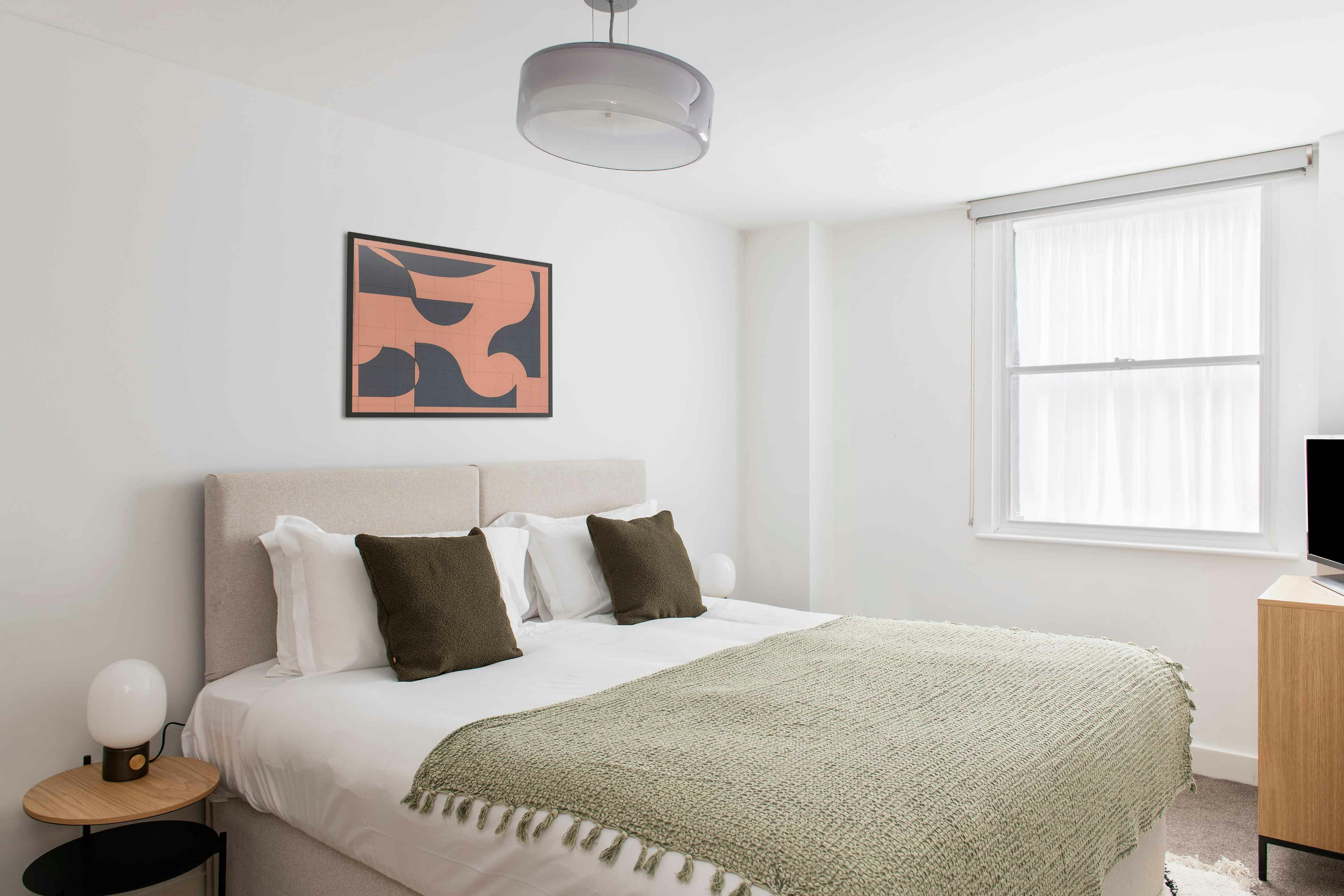 1 Bedroom, Plus, Apartment