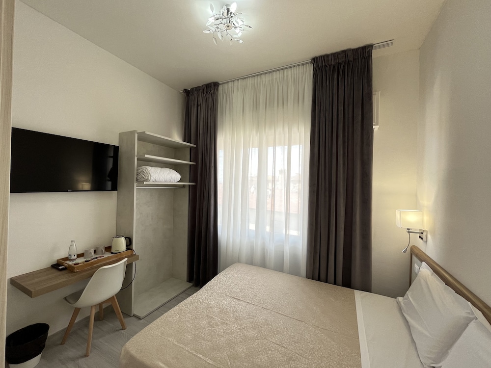Hotel Ester 35/74