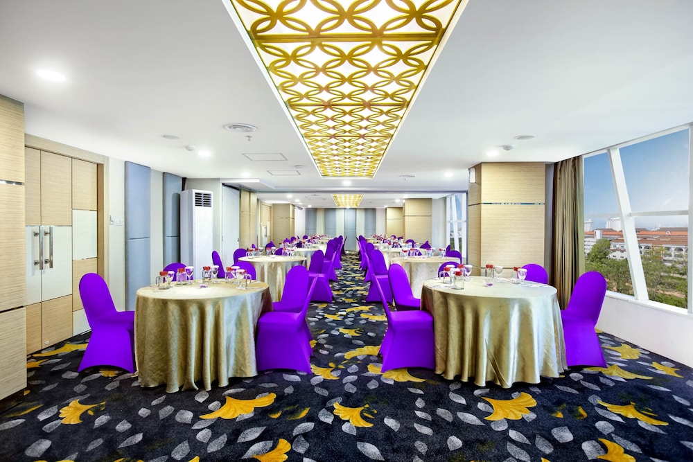 Quest Hotel Darmo Surabaya 46/52