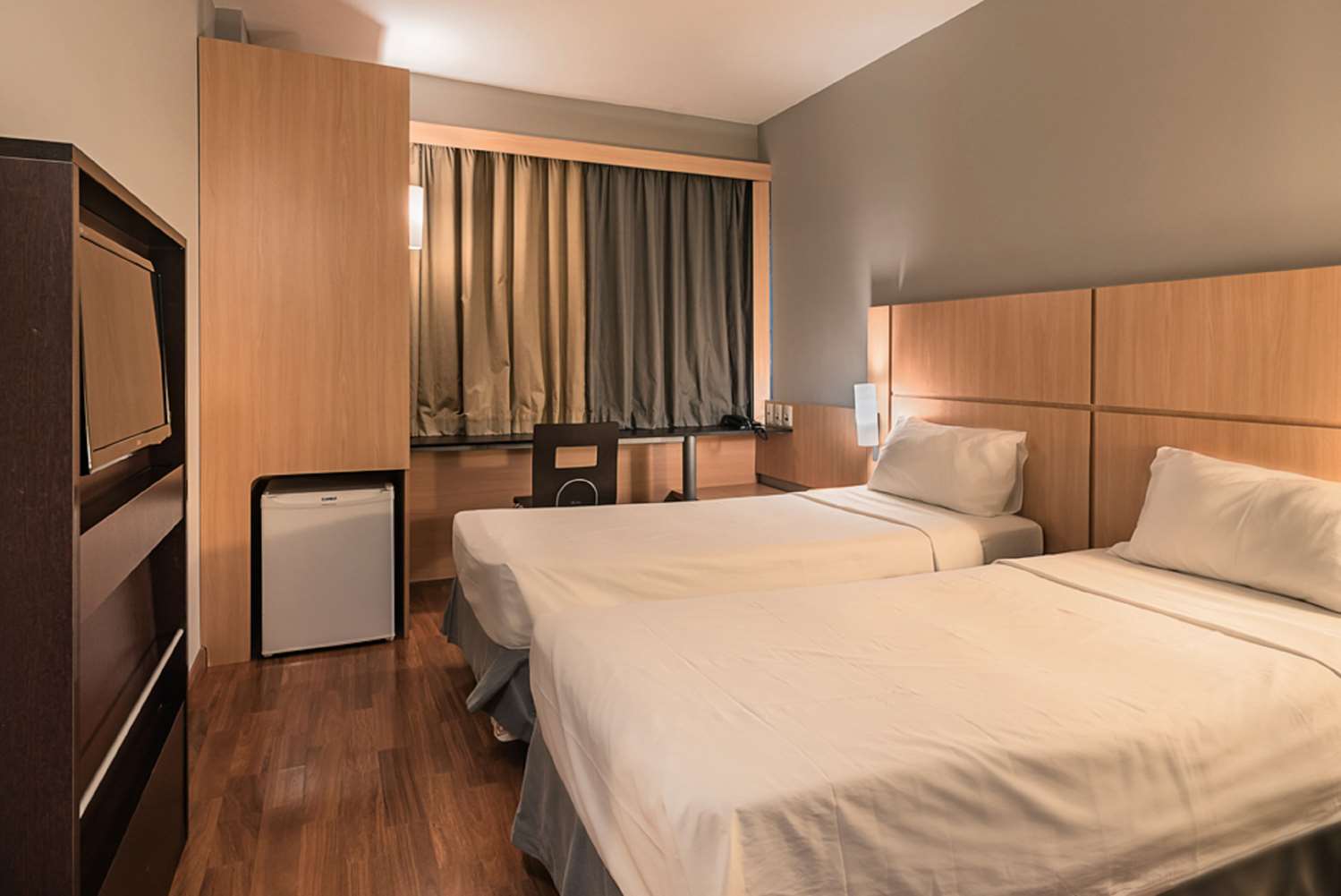 Room, Twin Beds