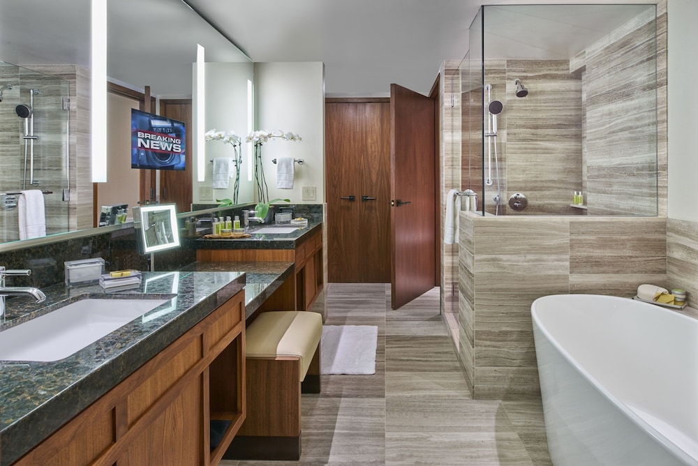 The Clement Hotel 45/46