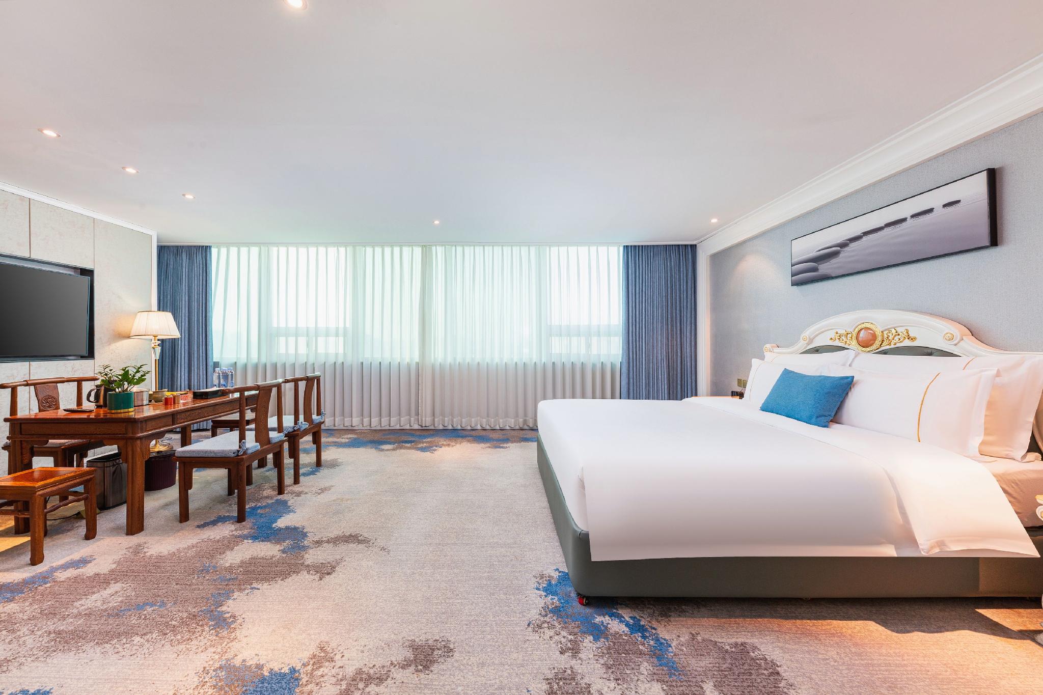 Vip, Queen Bed
