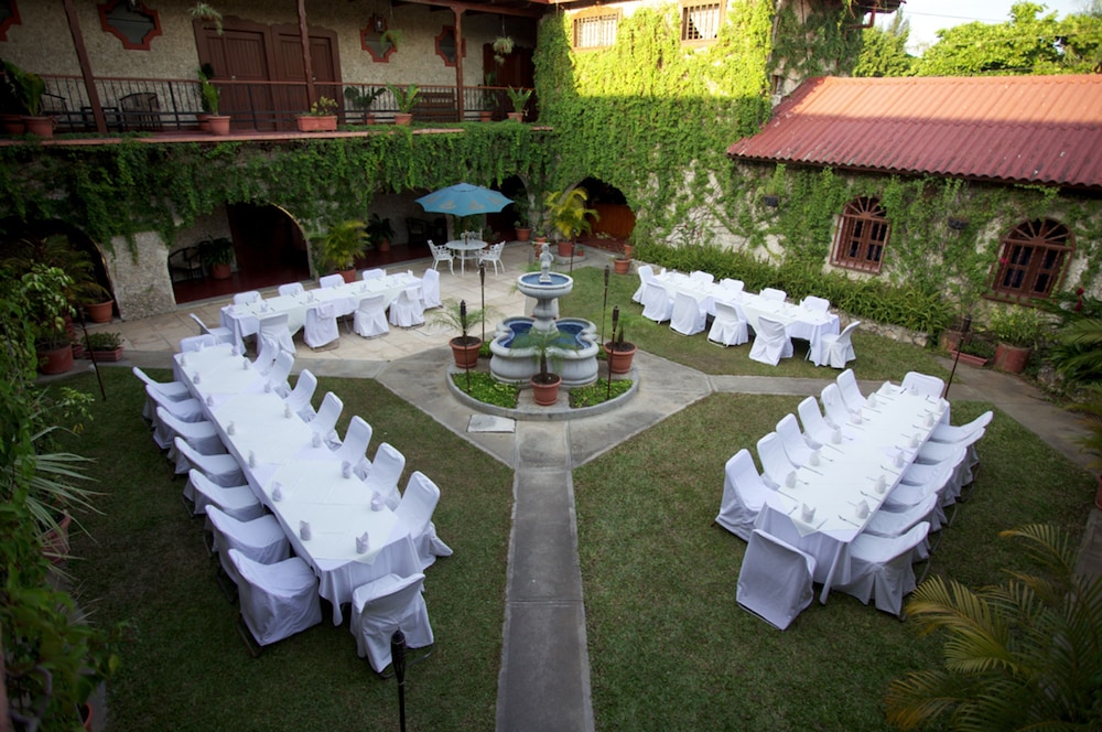 Hotel Del Patio 44/62