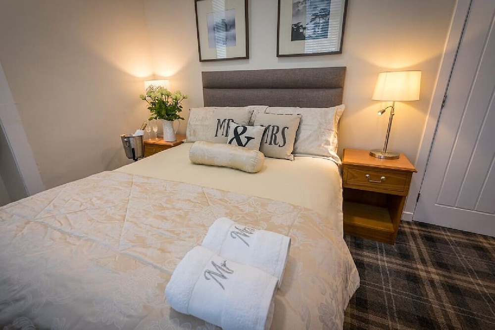 CASTLETOWN HOTEL 16/40