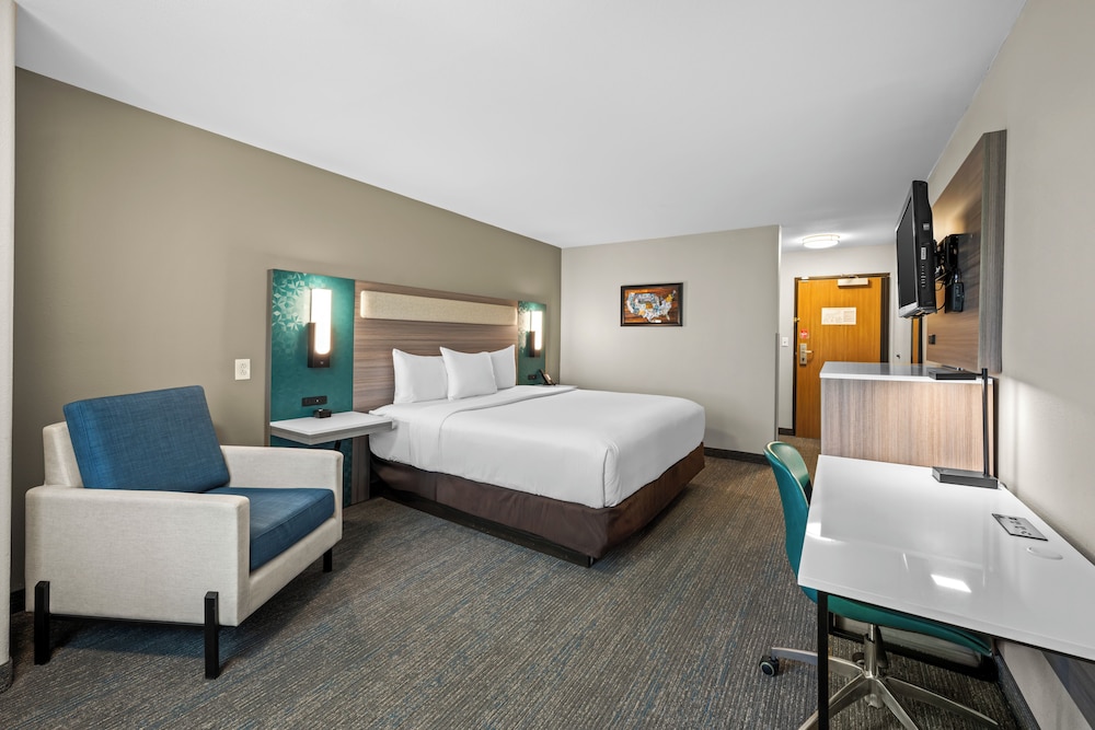 غرفة قياسية بسرير كينج، Econo Lodge Inn & Suites Santa Fe, NM 6/10