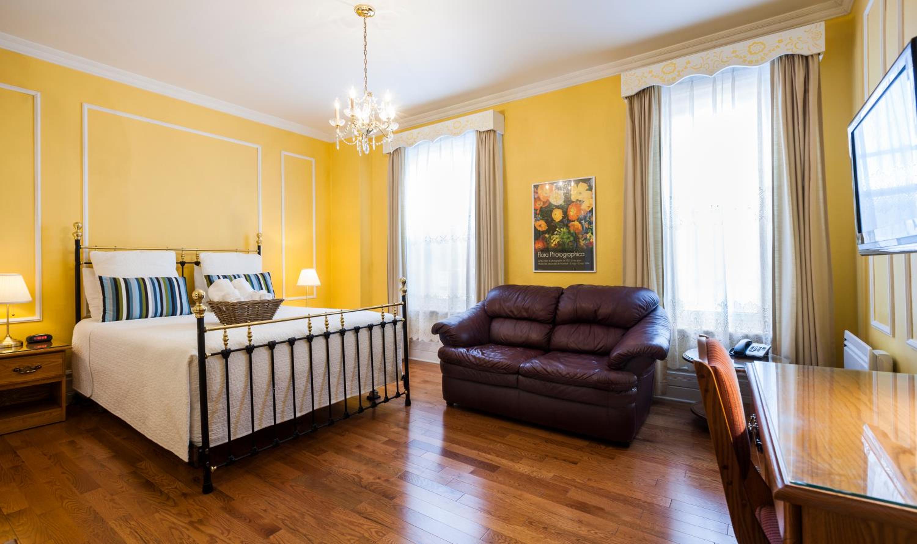 Hotel Chateau de l Argoat 28/50