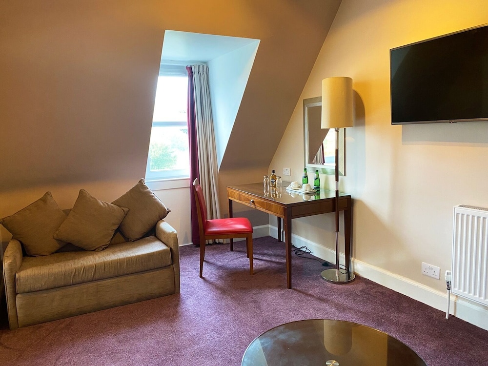 The Speyside Hotel 36/62